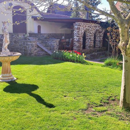 Penzion A Restaurace Nad Hradem Křivoklát المظهر الخارجي الصورة