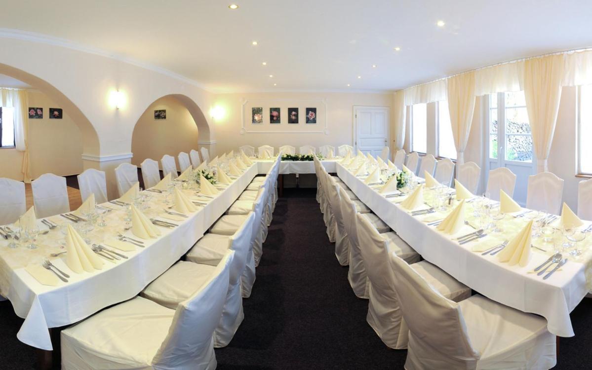 Penzion A Restaurace Nad Hradem Křivoklát المظهر الخارجي الصورة