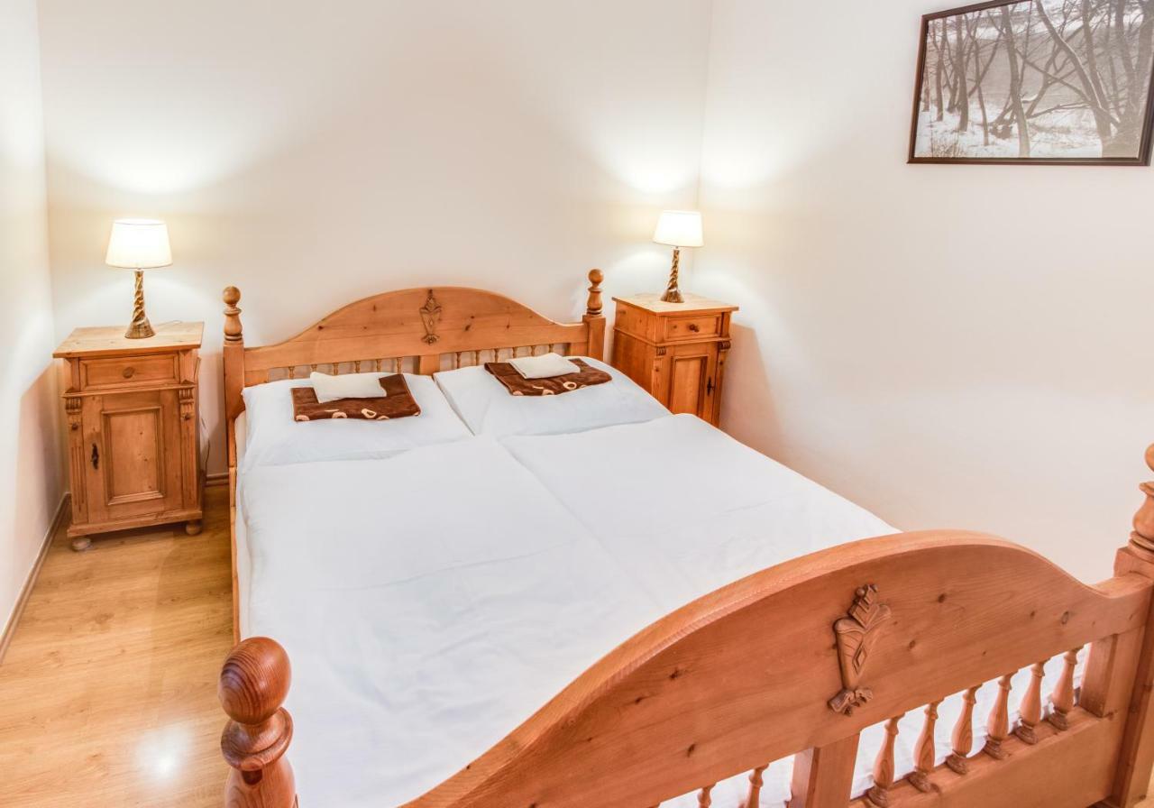 Penzion A Restaurace Nad Hradem Křivoklát المظهر الخارجي الصورة