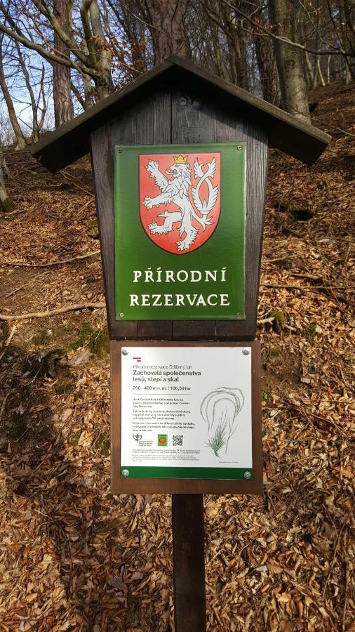 Penzion A Restaurace Nad Hradem Křivoklát المظهر الخارجي الصورة