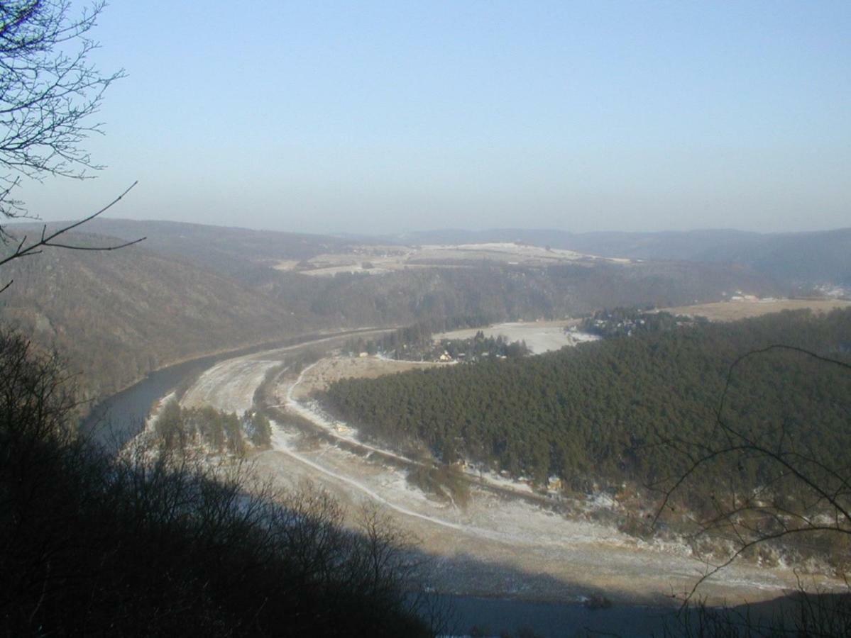 Penzion A Restaurace Nad Hradem Křivoklát المظهر الخارجي الصورة